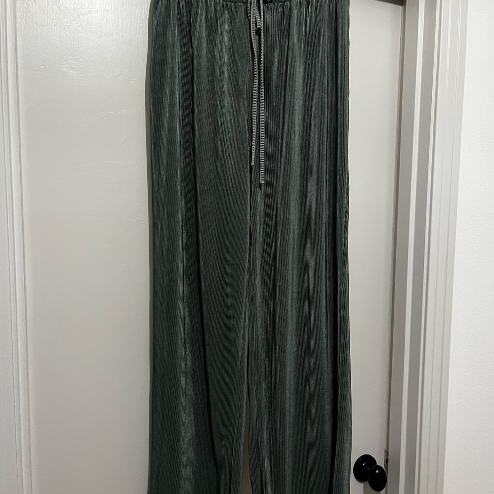 Entro Dark Green Pants with Drawstring